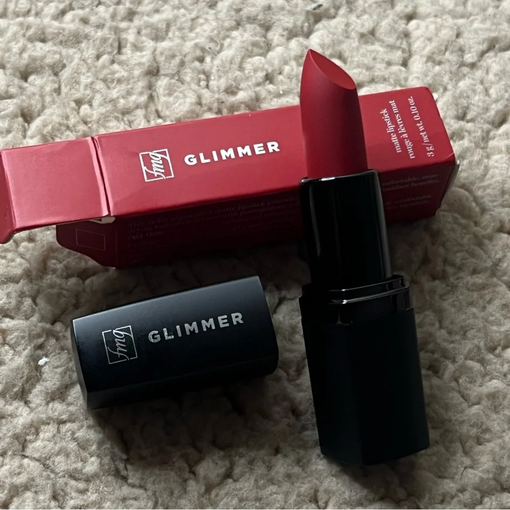 🤍New Fmg Glimmer Matte Lipstick🤍